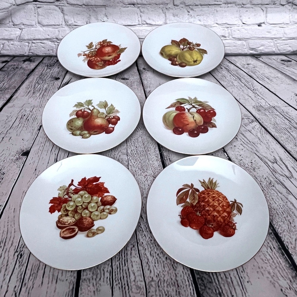 Bareuther Waldsassen Bavaria Germany Fruit Dessert Plates Set of 6 Gold Trim